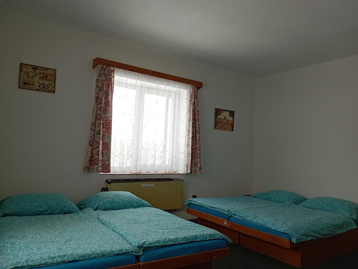 Penzion Hranicar Лоучна-под-Клиновцем Экстерьер фото